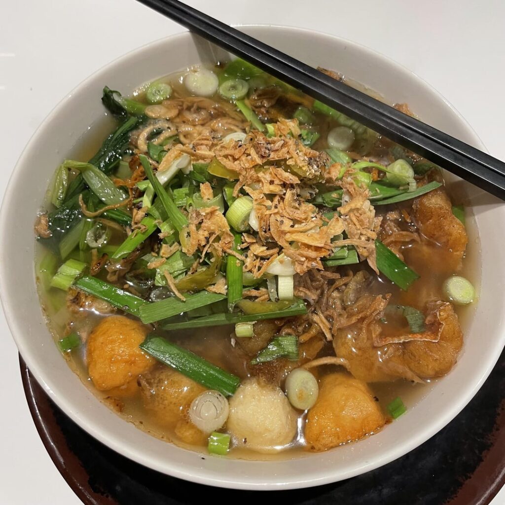 Saigon fish noodle soup at Pho Ngoc Yen Adelaide St W