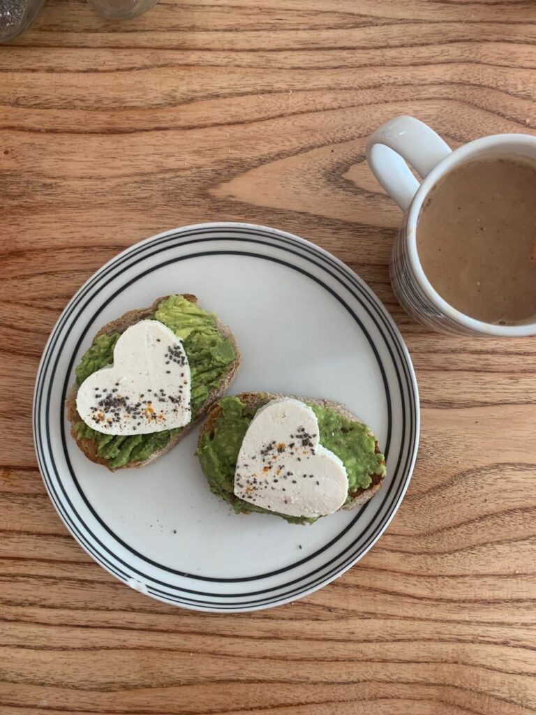 Avocado toats topped with tofu hearts
