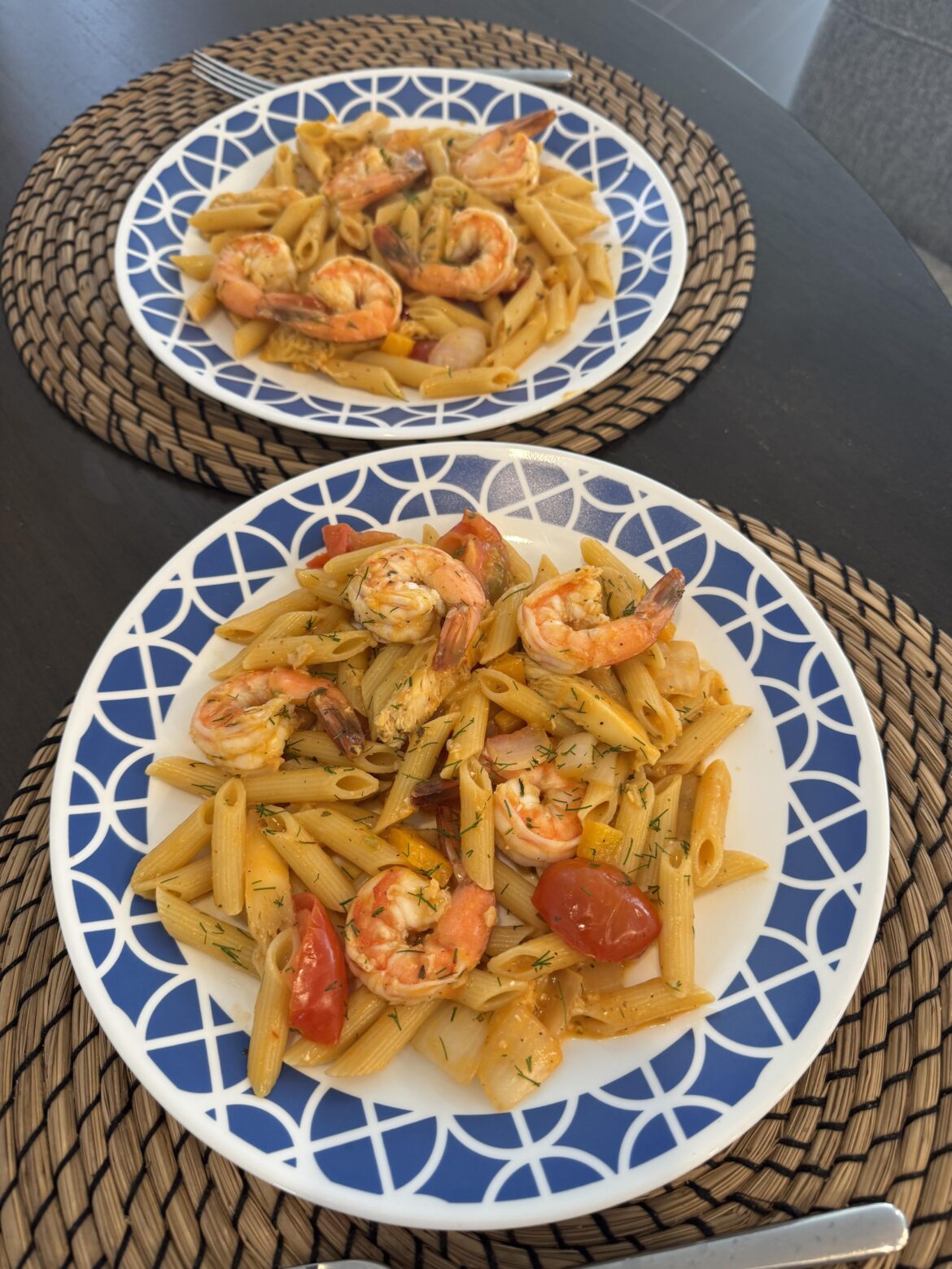 Penne in rose sauce, shrimp, campari tomatoes, onion, dill and homegrown lion’s mane