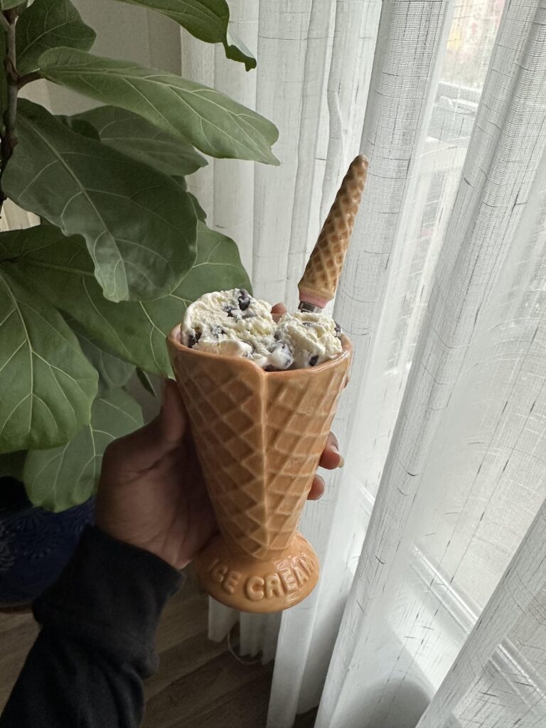 My sweet treat for the night🍦