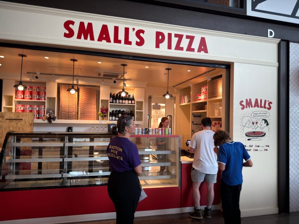 Small’s Pizza is back!