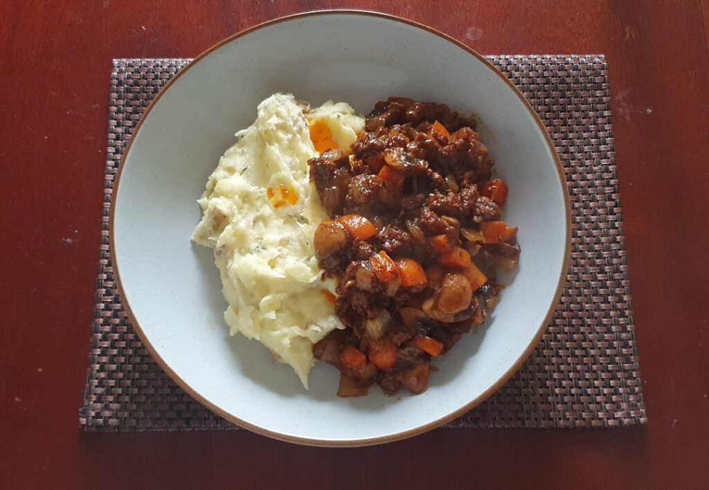 Lamb, Thyme & Mushroom Stew Lamb, Thyme & Mushroom Stew