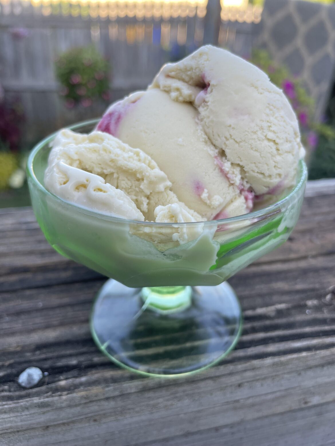 lemon verbena with berry swirl