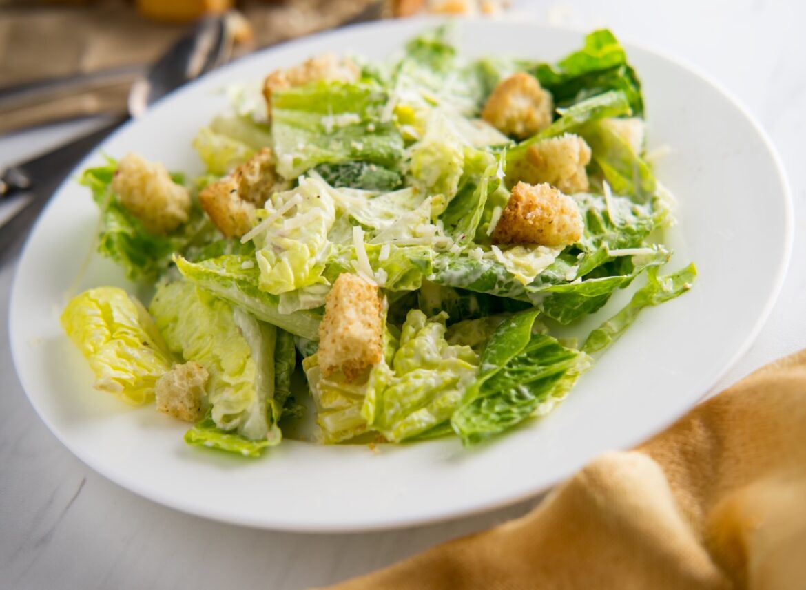 7 Restaurant Chains With the Best Caesar Salads