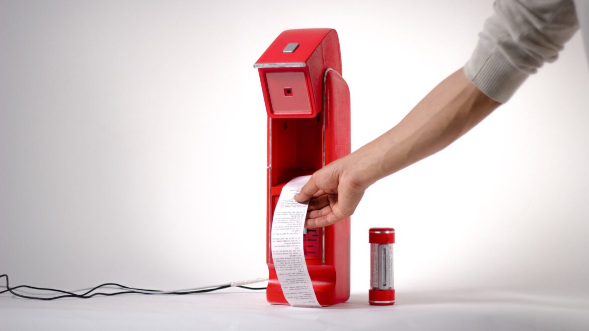 Kitchen Cosmo AI kitchen appliance by MIT students Jacob Payne and Ayah Mahmoud