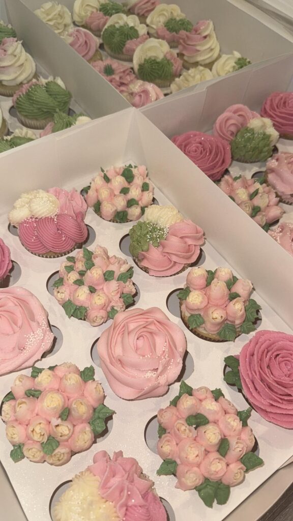 my first floral cupcakes!