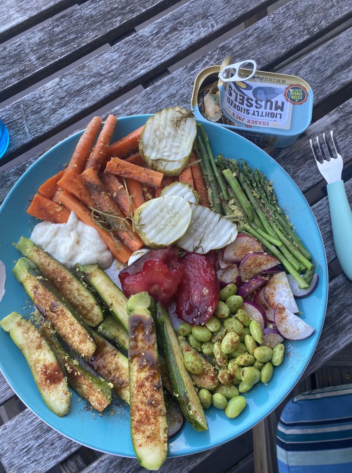 Lots of experimental stuff for me going on in this veggie platter & it was pretty delicious !