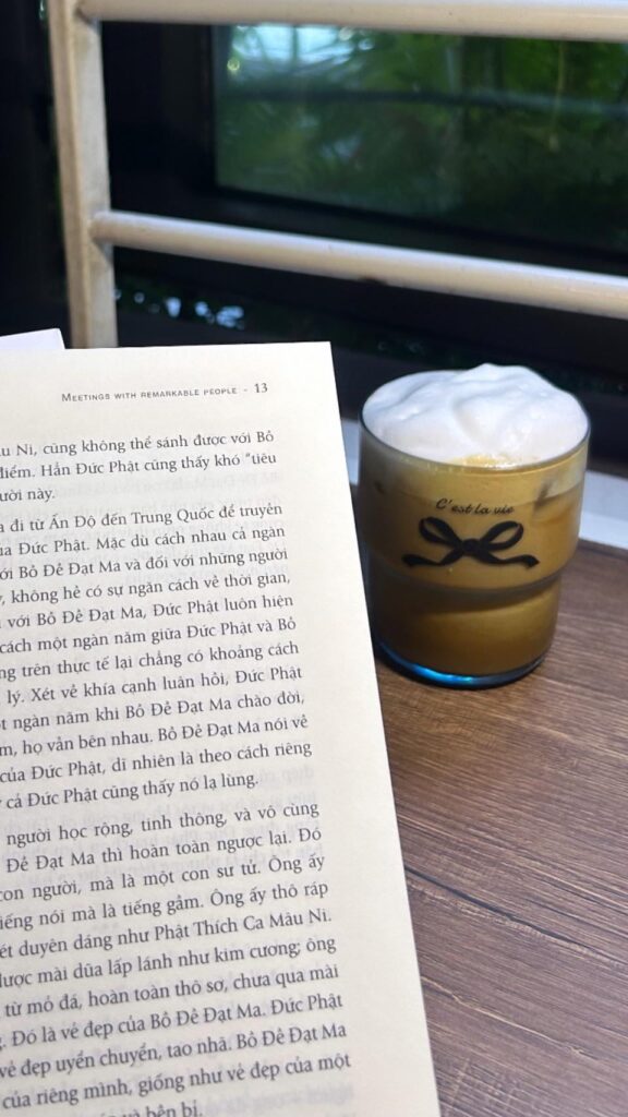 Vietnamese iced coffee with milk on Sunday morning. 🏠  ☕️