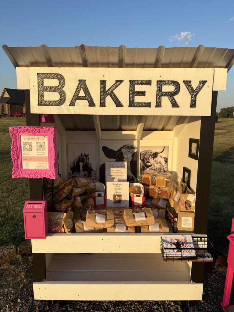 my mom had her grand opening for her bakery stand today 💗