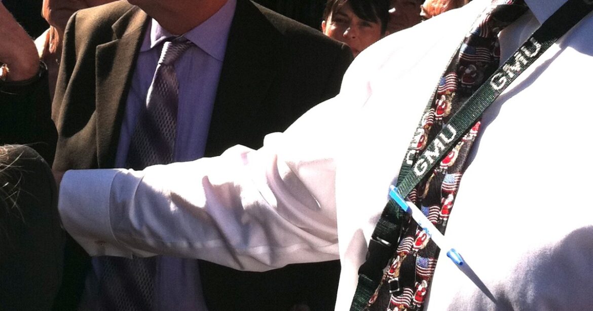 Restaurant Owner Fined $400,000 For Employing Undocumented Workers Restaurant Owner Fined $400,000 For Employing Undocumented Workers