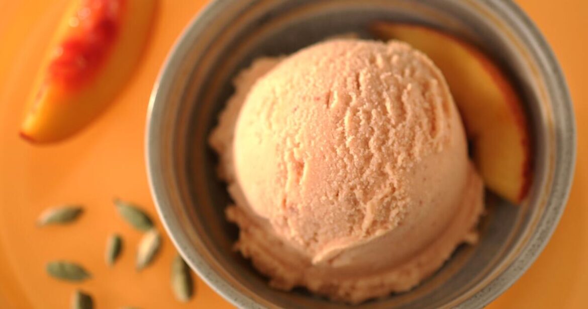 Make these easy-peachy frozen treats for your L.A. stone-fruit summer