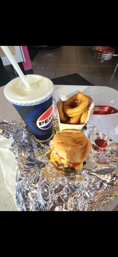 Cheeseburger at Apache