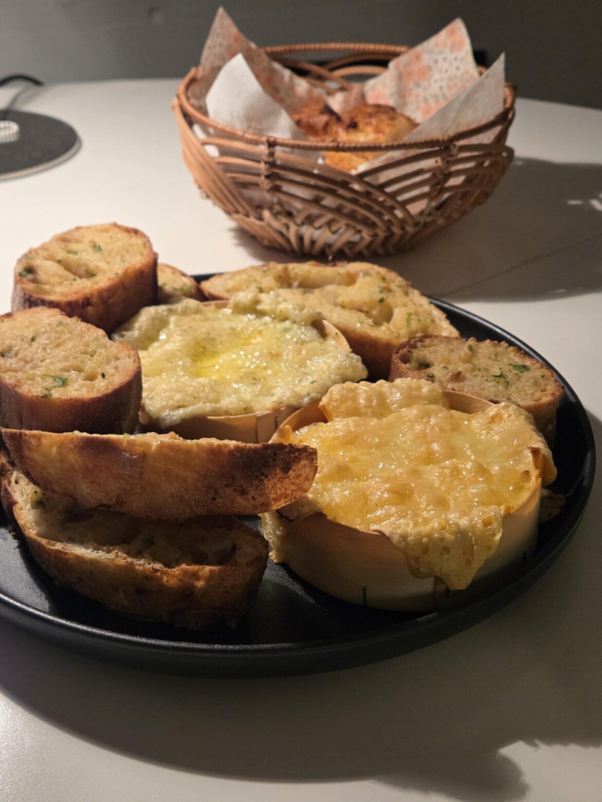 Garlic bread and oben cheese.