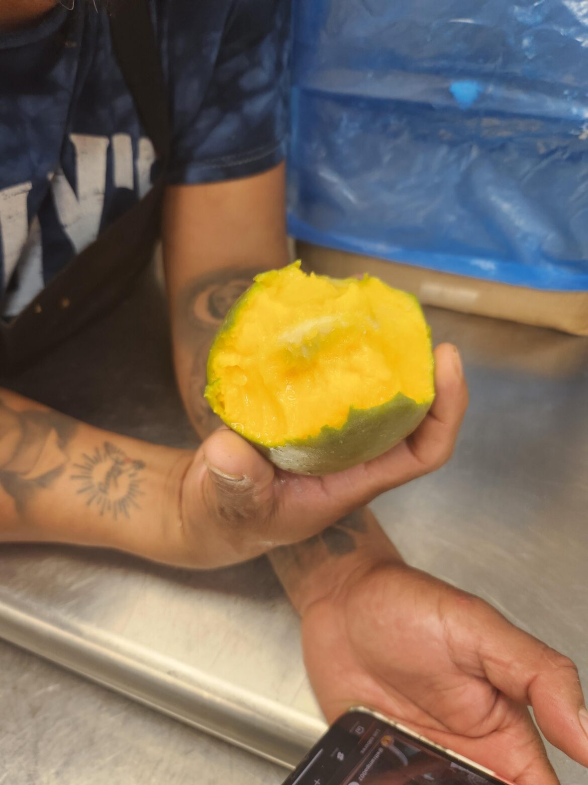 The way my sauce cook eats a mango