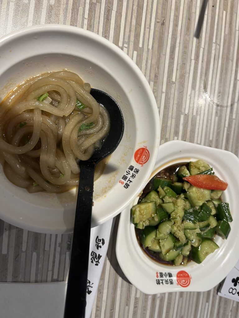 Hey Noodles - Dundas and Spadina