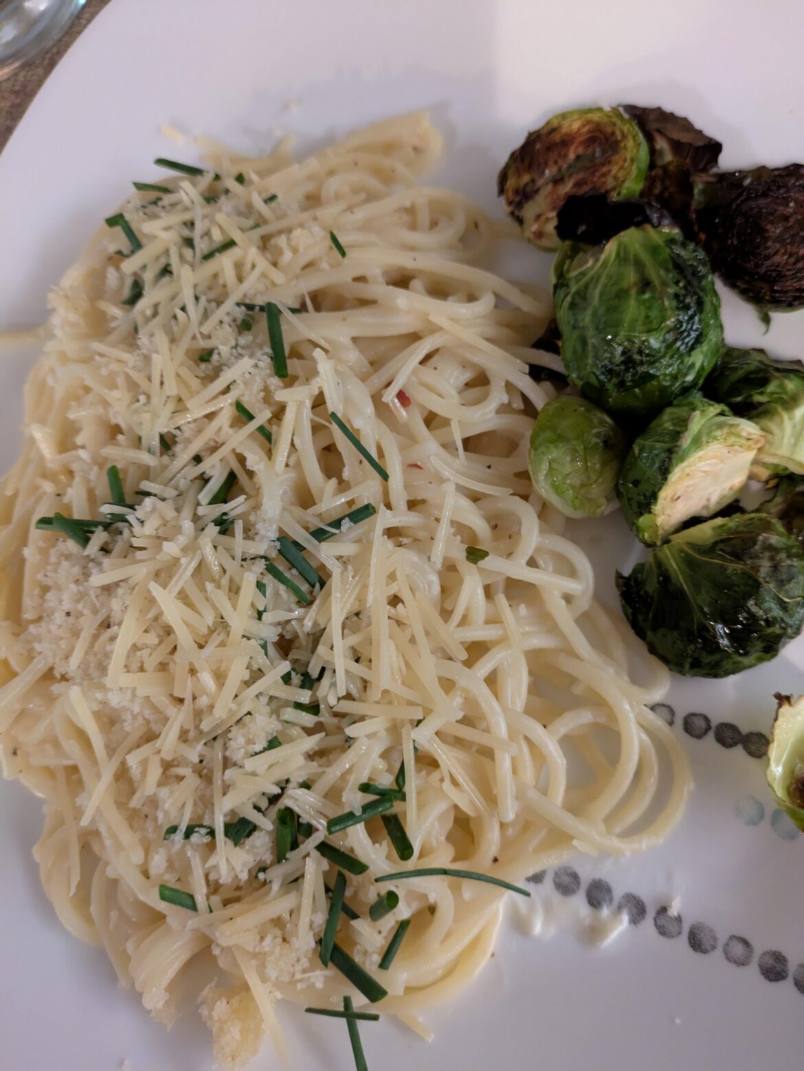 Creamy spaghetti with brussel sprouts