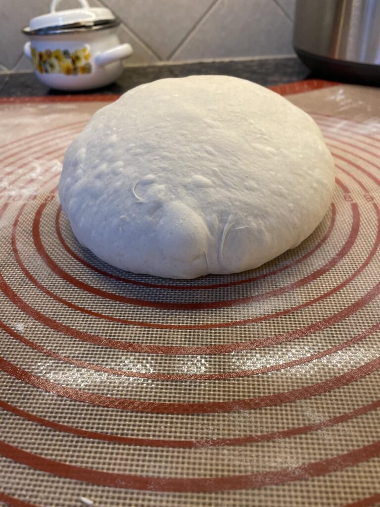 🥖 First Time Baking Sourdough Uncovered Outside Dutch Oven – So Happy with the Result!
