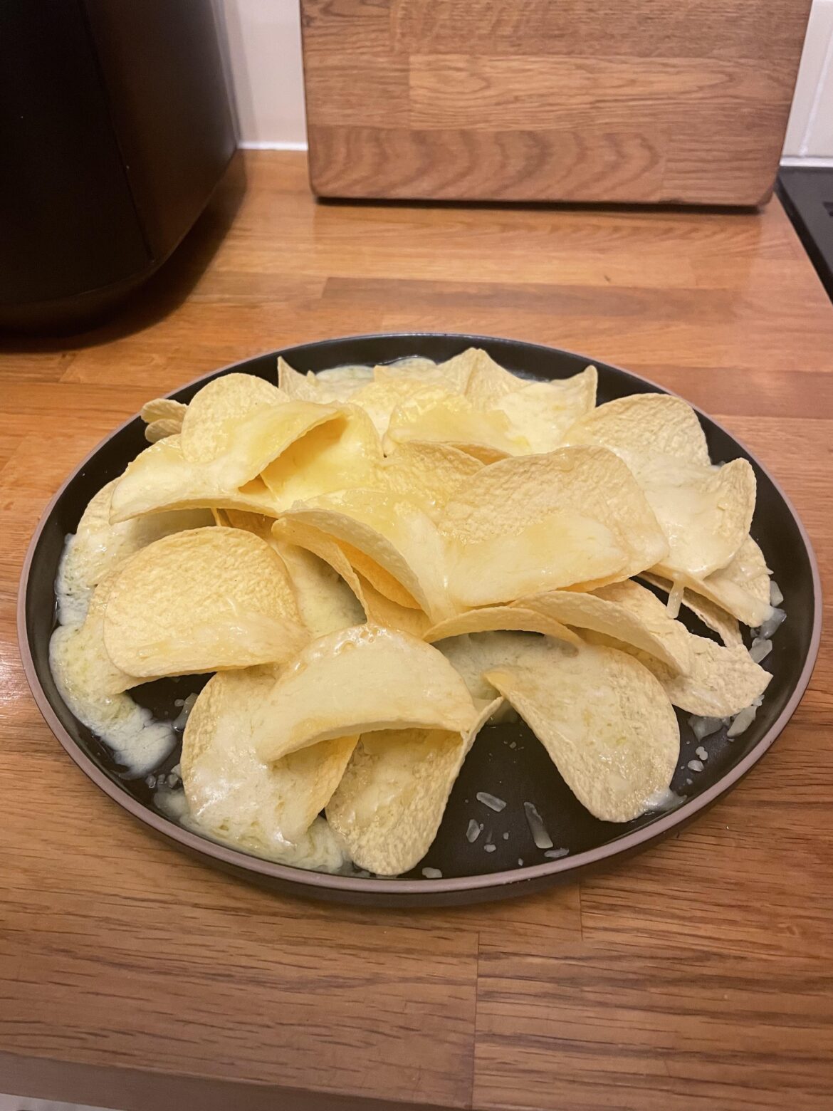 hot melted cheesy pringles