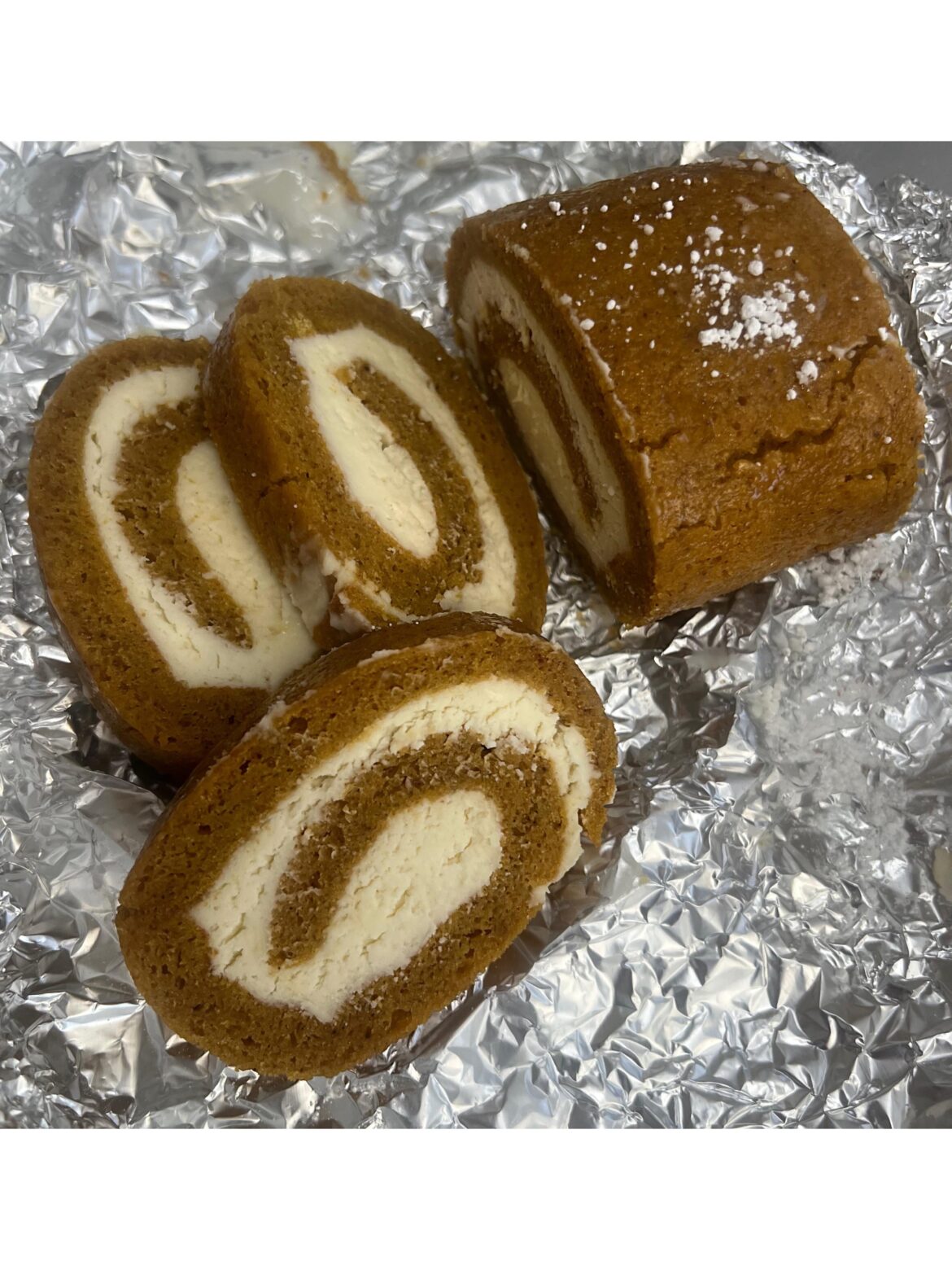 Pumpkin roll w cream cheese swirl. 😋😘