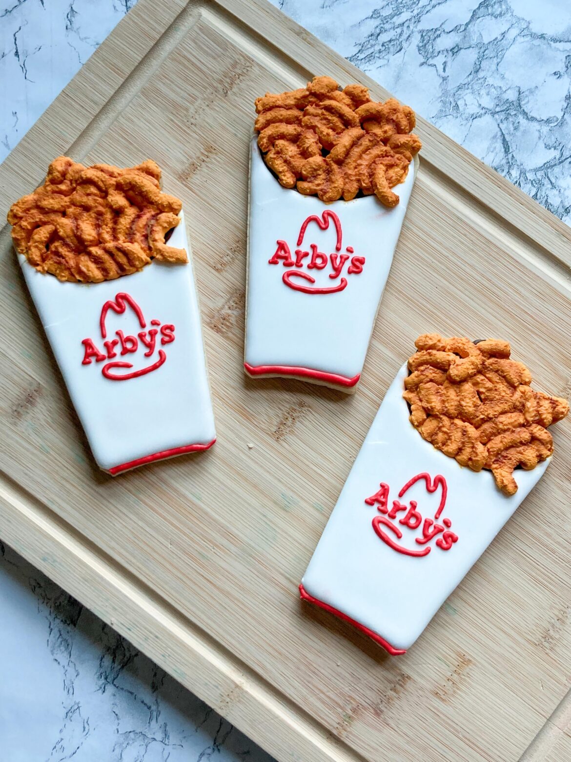 My sister’s kids show livestock at the fair, and this year the theme was Arby’s. She gave me a fun little challenge.