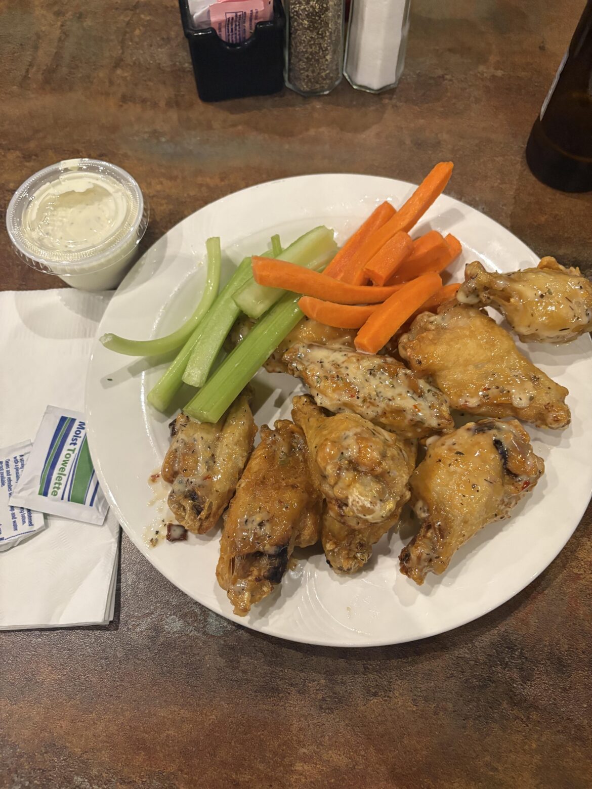 At a casino for a wedding, had low expectations for the wings but honestly they were damn good.