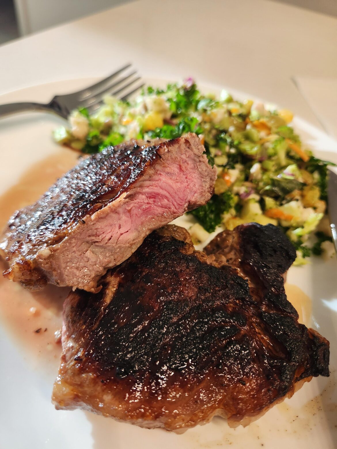 I made another steak tonight. Last night's was 2 mins and rare, tonight was 3 mins and med well, I think 2.5 minutes is the sweet spot for next time.