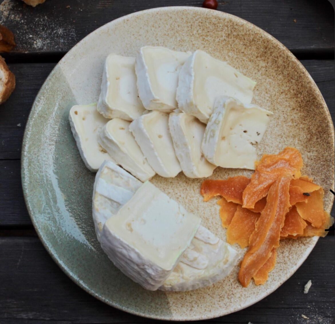 Day 1789 of posting images of cheese until I run out of cheese types: La Regina