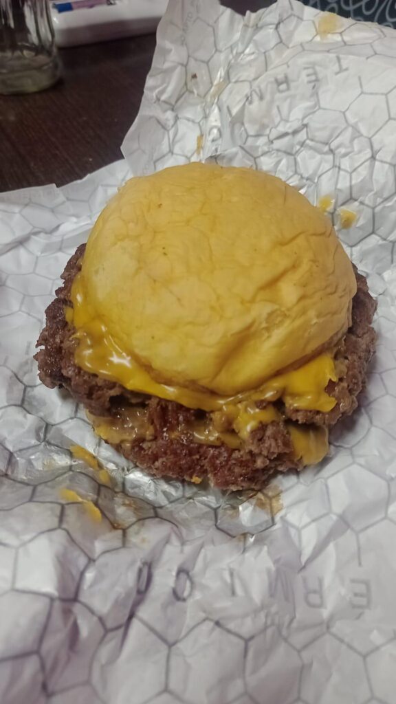 What do you think? Potato bread, double meat and double cheddar cheese 😋🍔