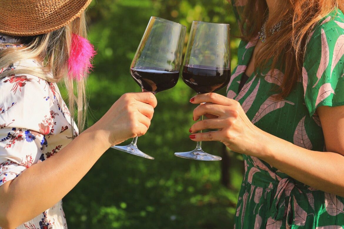 French wine output down 13% on five-year average as Champagne harvest starts early French wine output down 13% on five-year average as Champagne harvest starts early