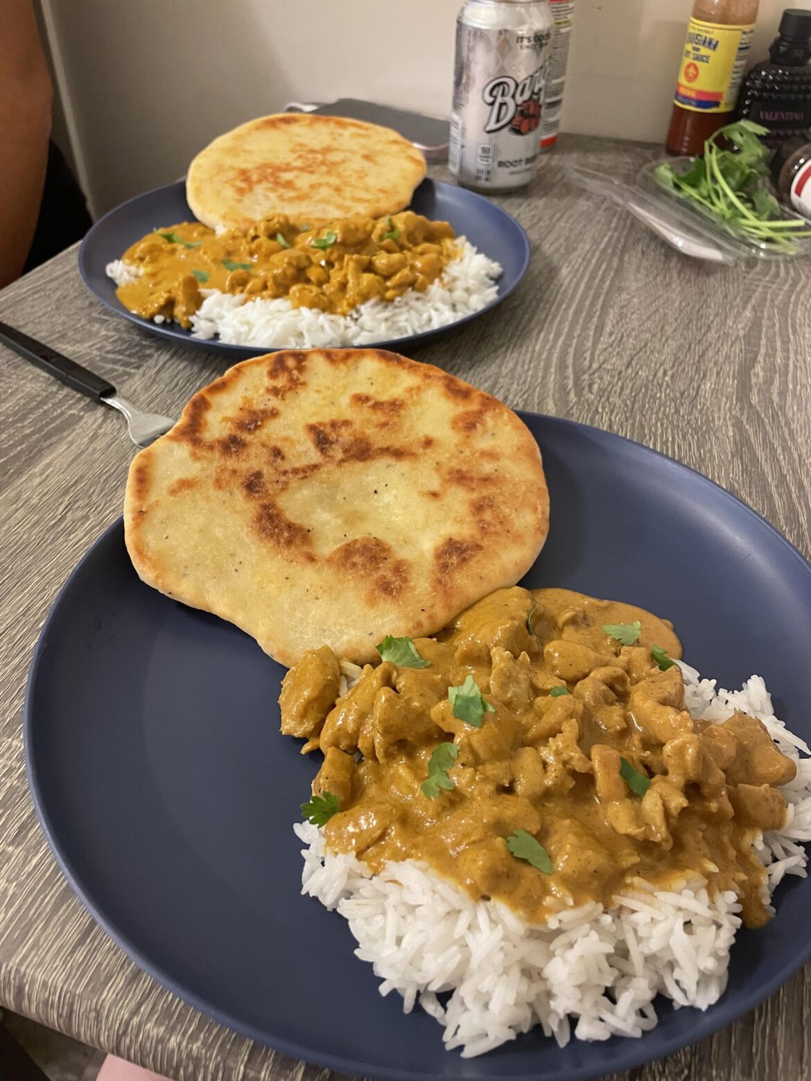 Butter chicken with garlic naan