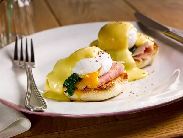Eggs benedict