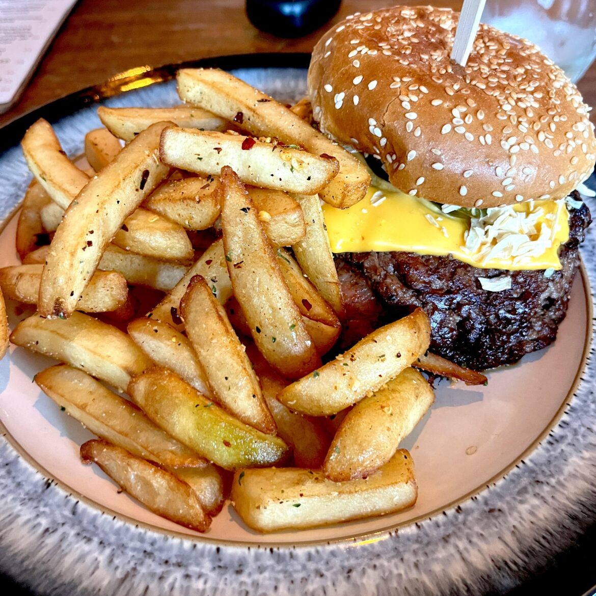 The Burger @ Ridley Road Social club (LDN) The Burger @ Ridley Road Social club (LDN)