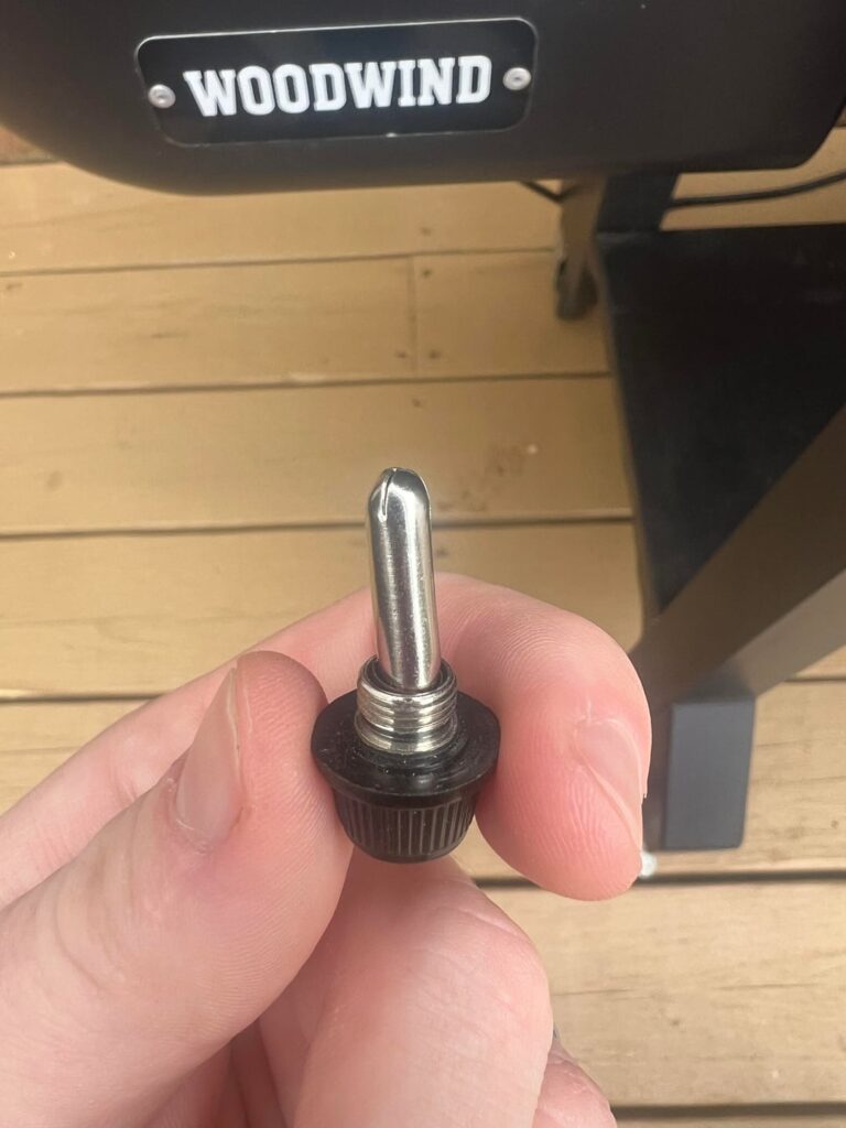 Please Help… Tinfoil & Metal Shoved in CC Woodwind Fuse Knob Please Help… Tinfoil & Metal Shoved in CC Woodwind Fuse Knob