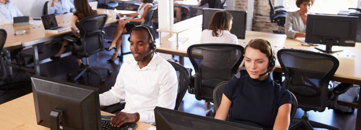 Edenred (ENXTPA:EDEN) Valuation in Focus After Potential French Lunch Voucher Tax Spurs Share Price Drop Richard Bowman