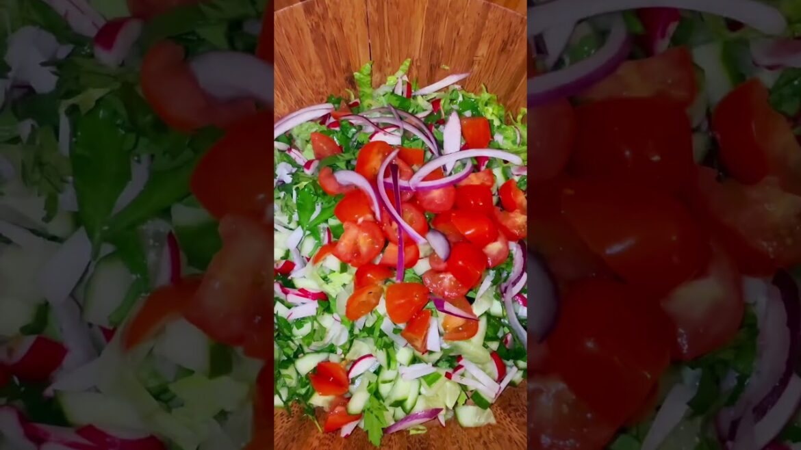 Lebanese Fattoush Salad