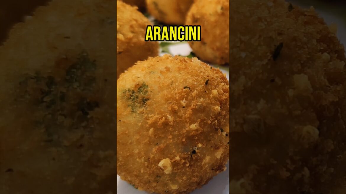 Arancini! #arancinirecipe #aranciniballs #aranciniballsrecipe #arancinirecipeitalian