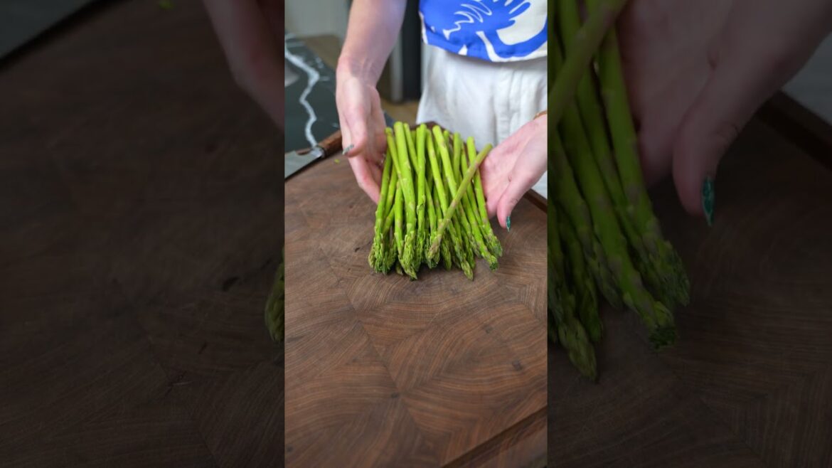 How to make Parmesan Roasted Asaparagus #asparagus #vegetarian #sidedishes #recipe #cooking How to make Parmesan Roasted Asaparagus #asparagus #vegetarian #sidedishes #recipe #cooking