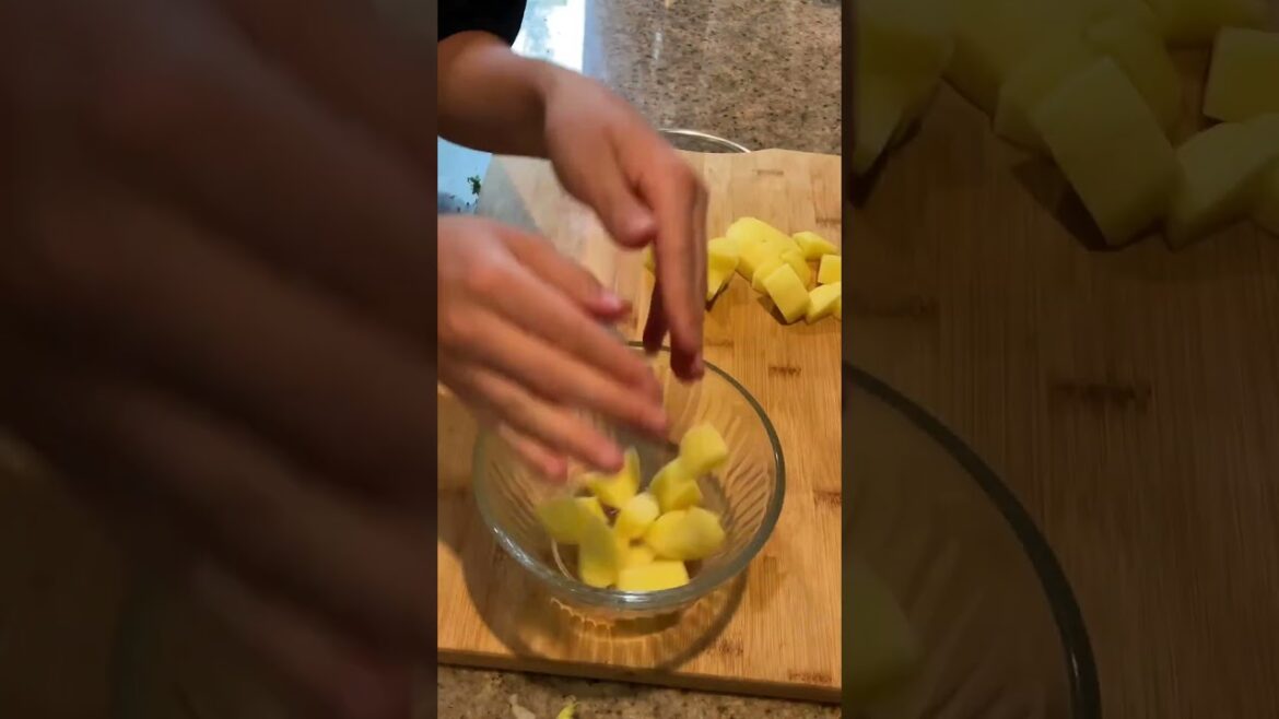 Creamy Asparagus and Broccoli Soup! #shorts #fyp #viral #recipe #chef #food #soup