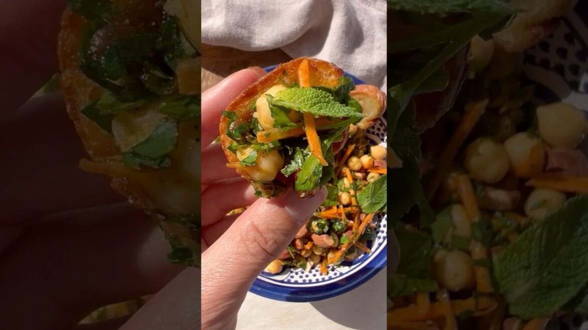 Moroccan Chickpea Salad (jar) #salad #mealprep