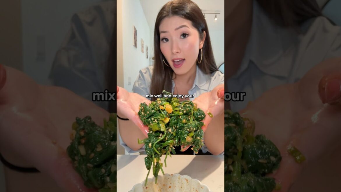 KOREAN SPINACH BANCHAN: 5 minute recipe!
