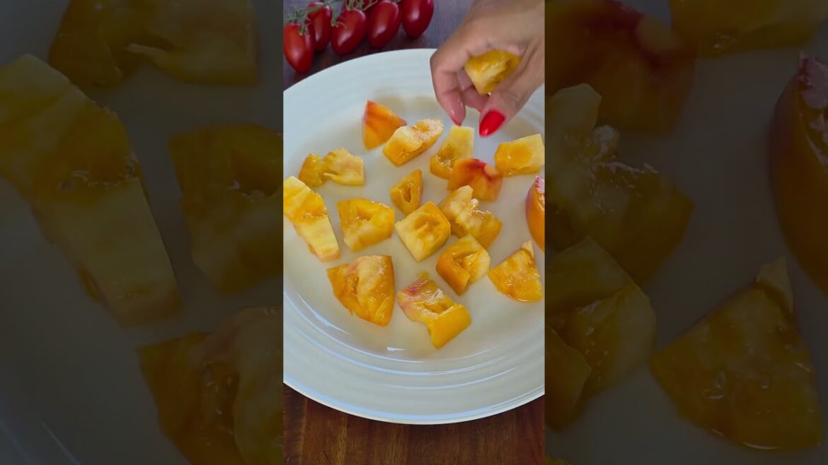 Tomato Salad w/ Maple Balsamic Vinaigrette#tomatoseason #tomatosalad#freshingredients #healthyfoods