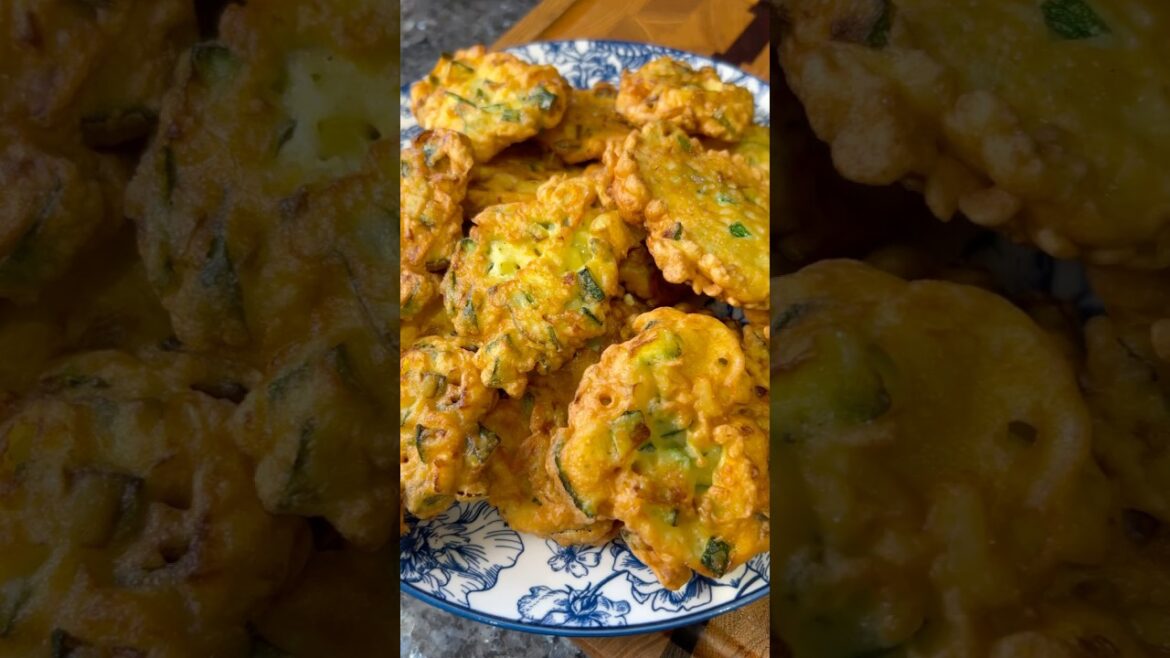 Zucchini fritters #recipe #food #italian #italianfood #youtubevideo #shorts #zucchinirecipes