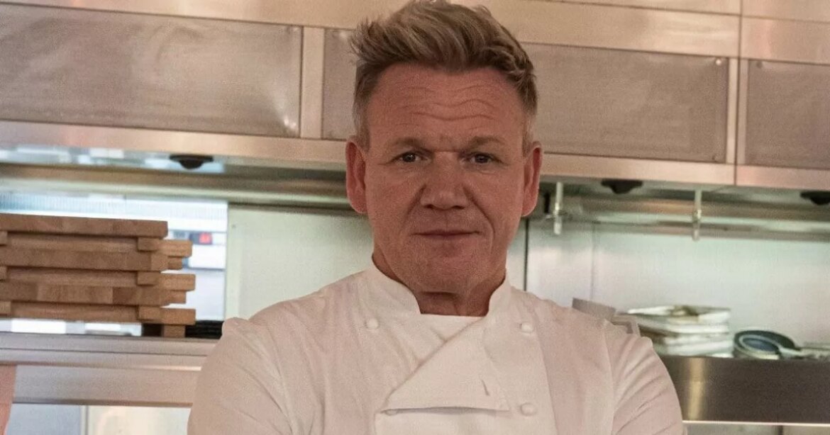 Gordon Ramsay fans baffled by ‘floppy’ pizza missing key ingredient as fans say ‘that’s not good’ Ipso logo