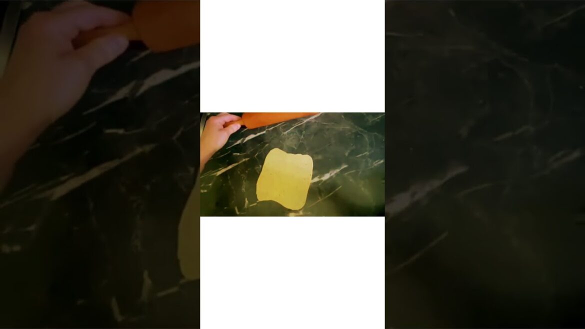 TRADITIONAL MOROCCAN SWEET DISH "CHEBAKIA"