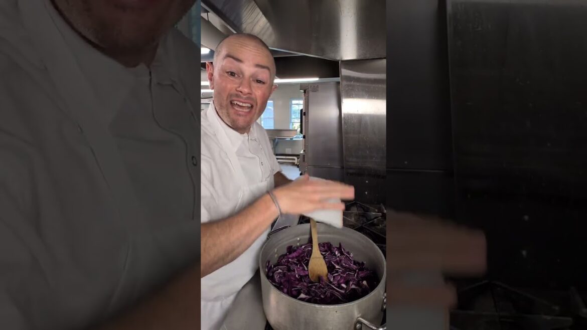 Braised red cabbage #cabbage #braise #mealprep #howtocook #sidedish #bacon #chef #everydayisfeastday