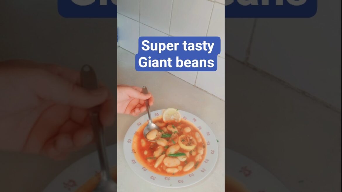 Aaj maine greek national food Giant beans(gigades)banaye.inka taste to super se bhi ouper hai#shorts
