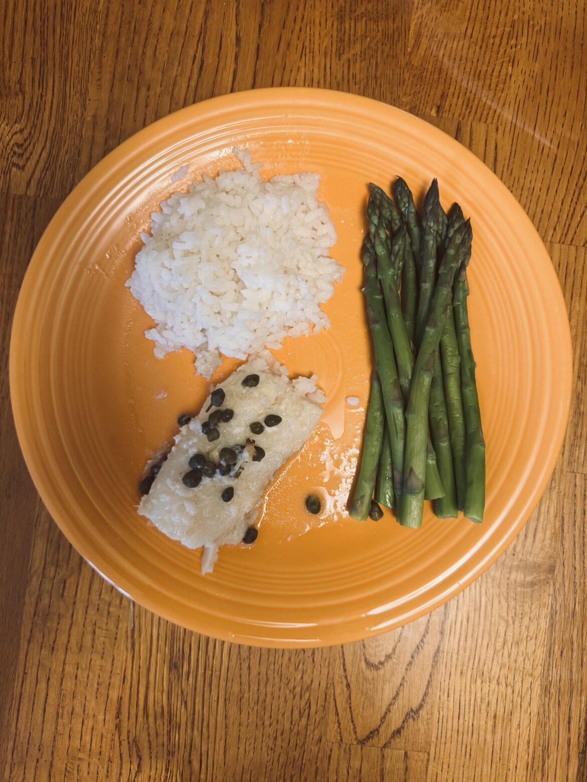 Cod, rice and steamed asparagus