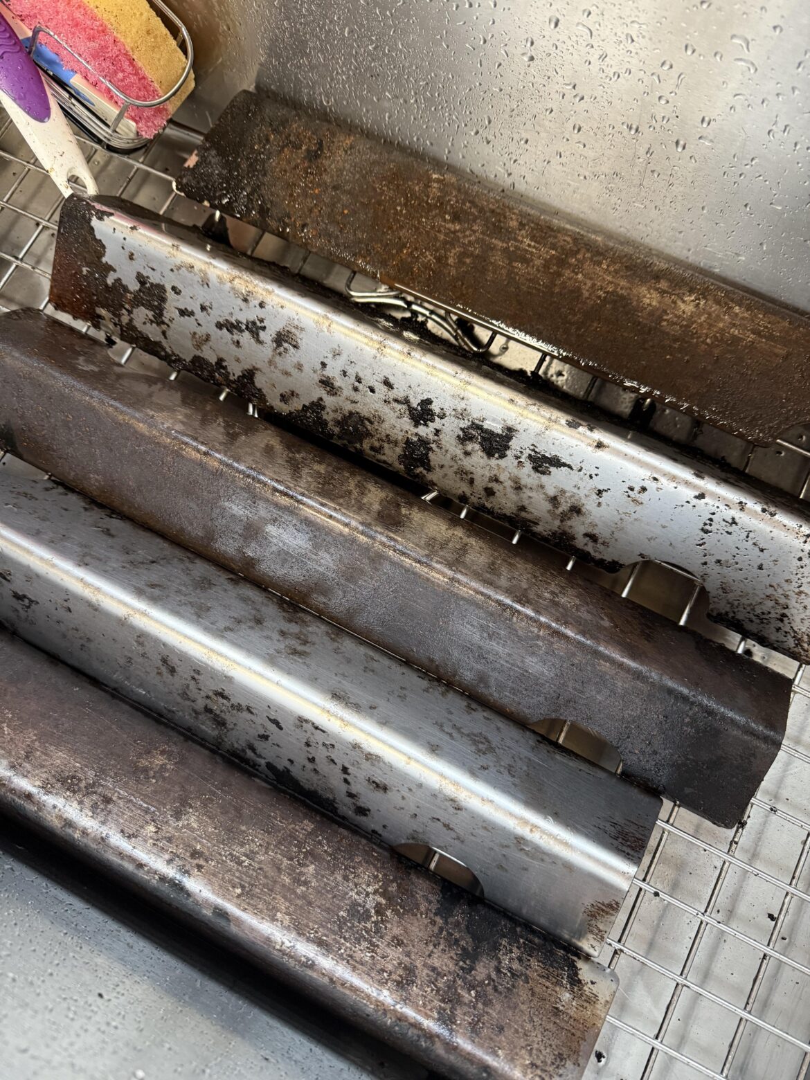 Washing the falovorizer bars… Why do some clean off so easily? And the others don’t…