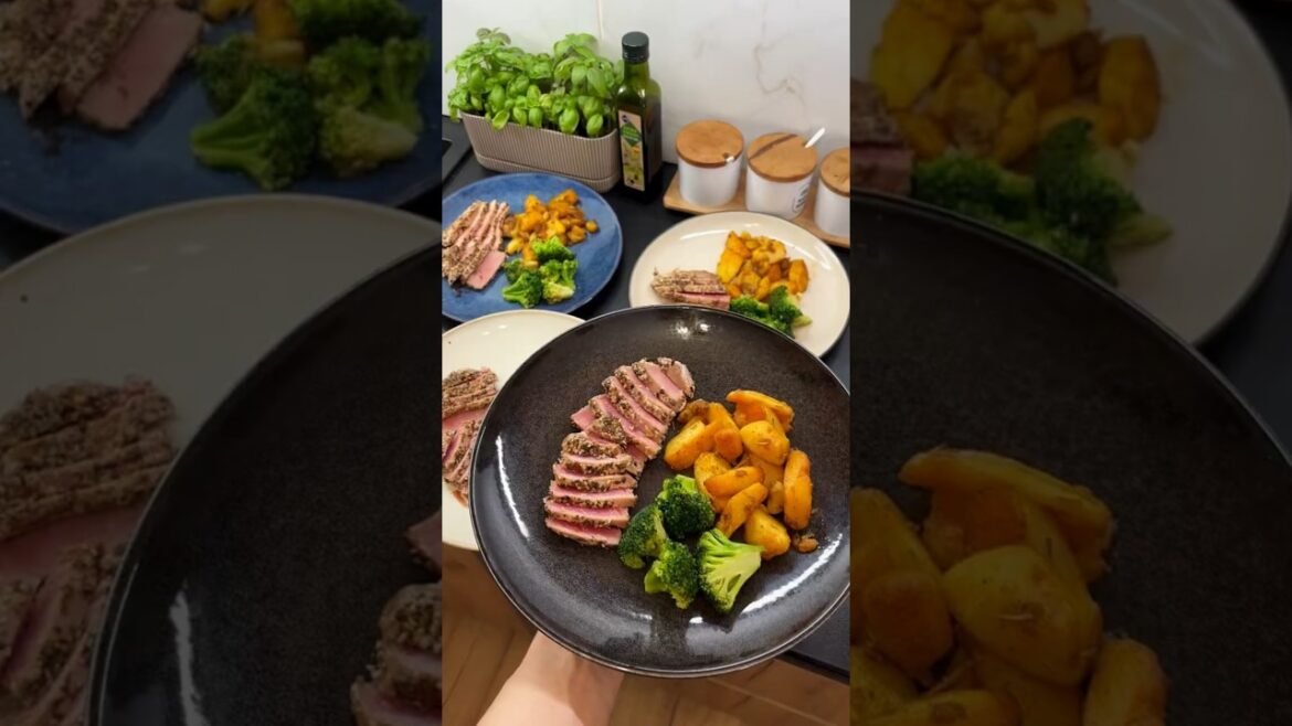 5-Minute Tuna Steak! | Стейк з тунця за 5 хвилин!