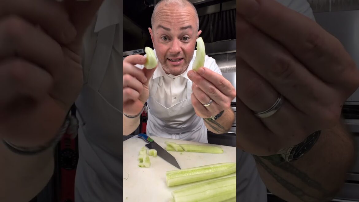 Smashed cucumber & fennel salad #fennel #dates #salad #summer #sidedish #dinner #everydayisfeastday